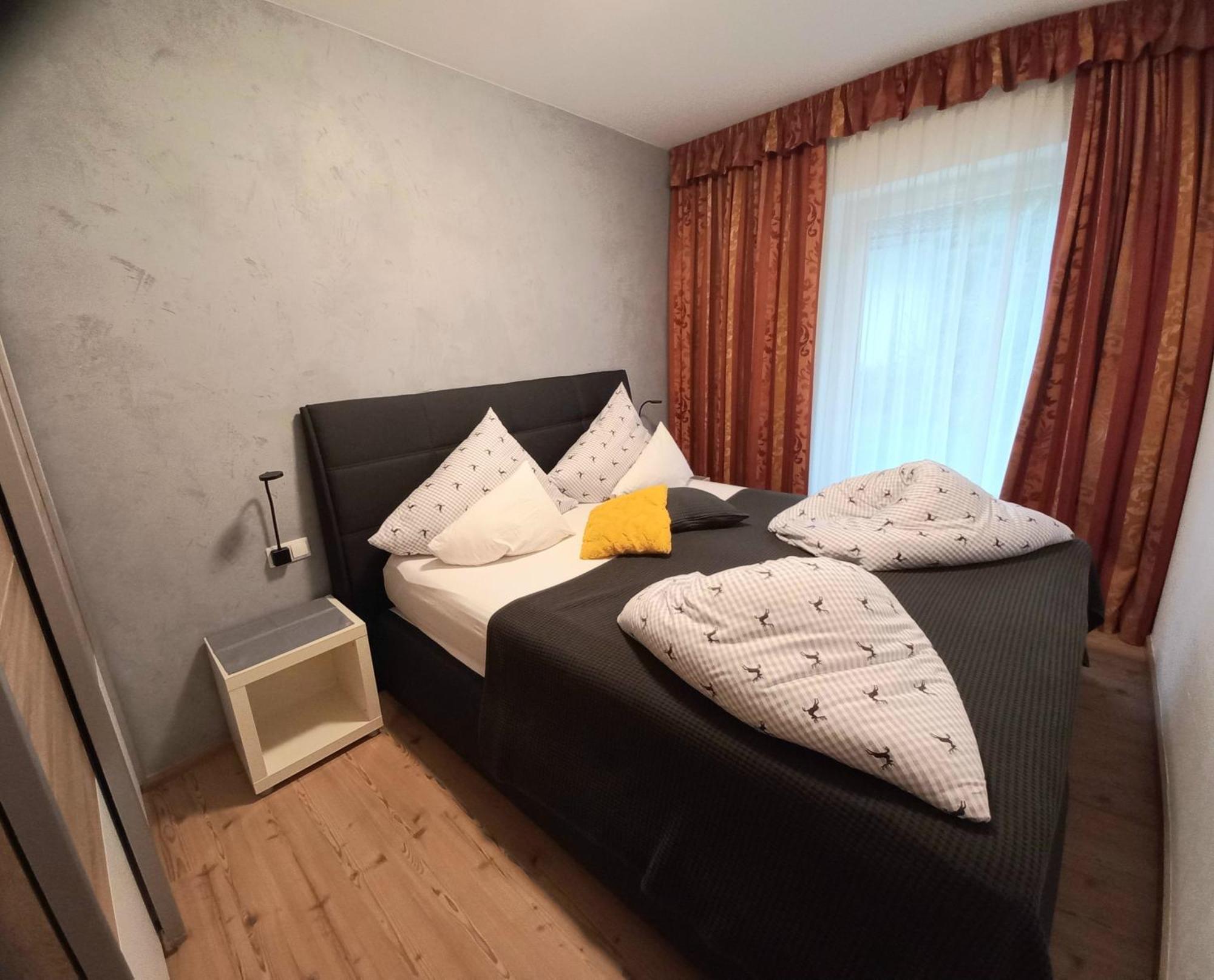 Lara Apartment *