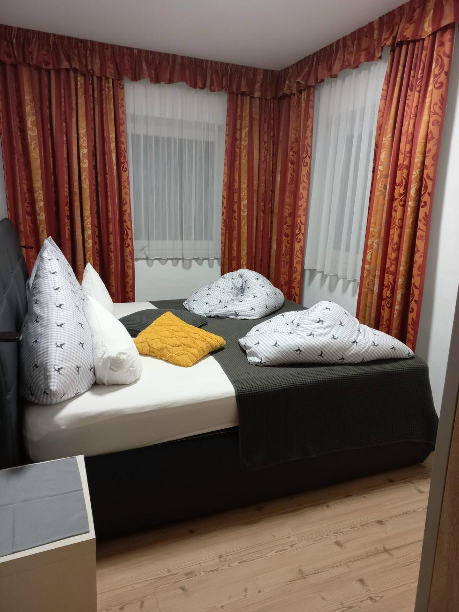 Lara Apartment