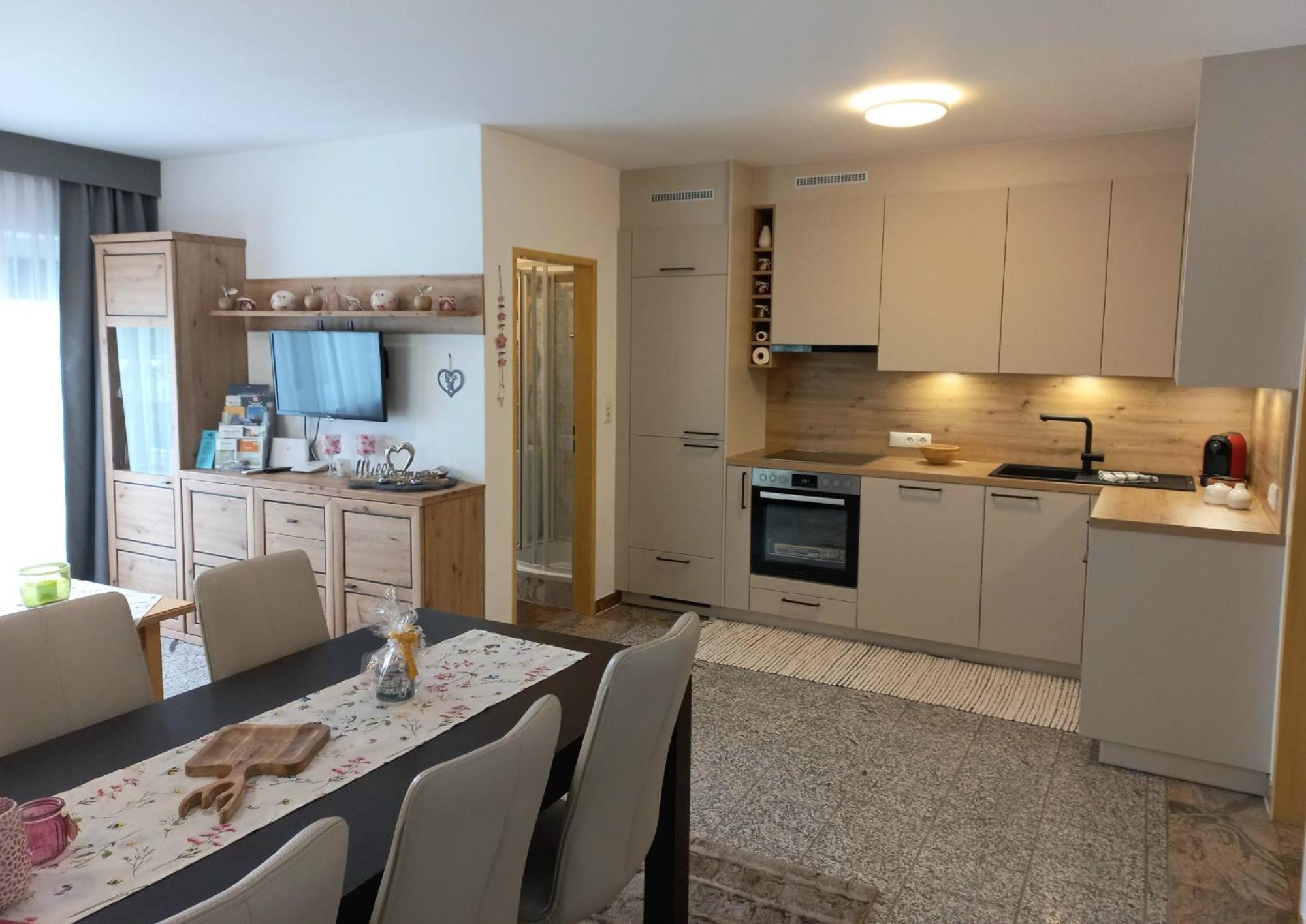 Lara Apartment